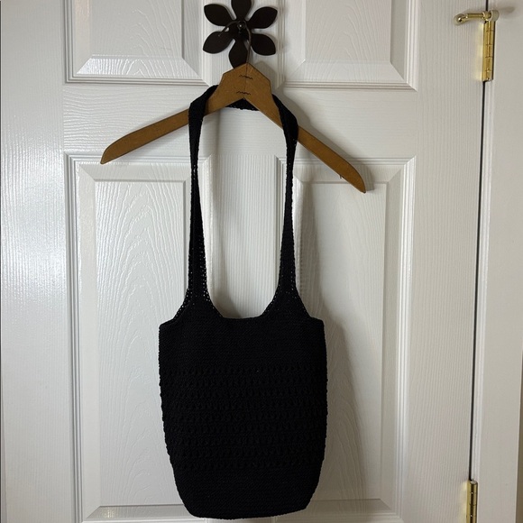 Black Slouch Crochet Knit Shoulder Bag with Snap Closure and inside Open Pocket - Picture 1 of 12